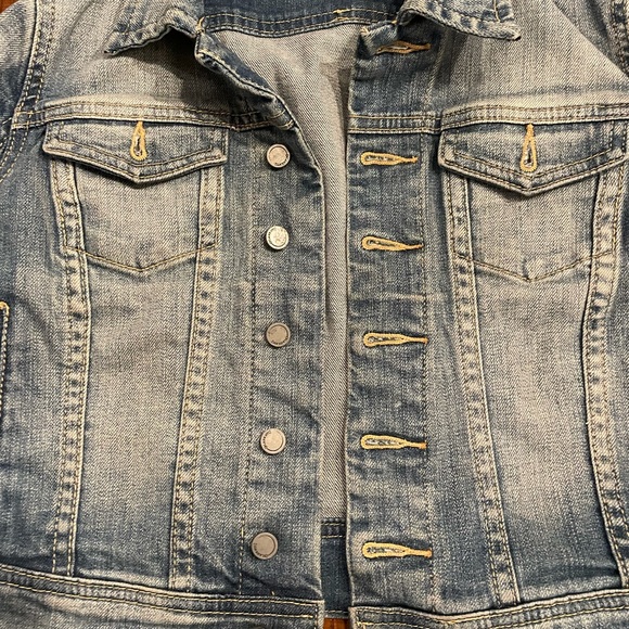 BLANKNYC GIRLS DENIM JACKET - SIZE MEDIUM - Picture 3 of 5